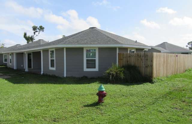 1300 A Grace Ave - 1300 Grace Avenue, Panama City, FL 32401