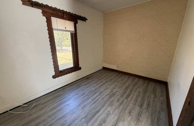 3 Bedroom- Walking distance to Mud Lake photos photos