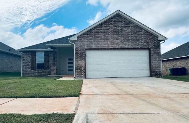 Charming 4 Bedroom 2 Bathroom in Council Ridge - Brand New Build!!! photos photos