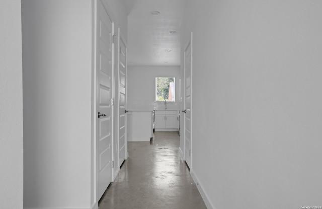 911 Piedmont Ave Gallery 2