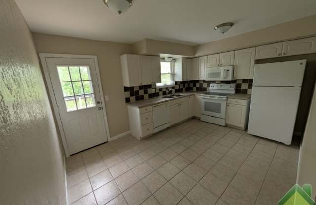 8914 Caenen Lake Road Gallery 2