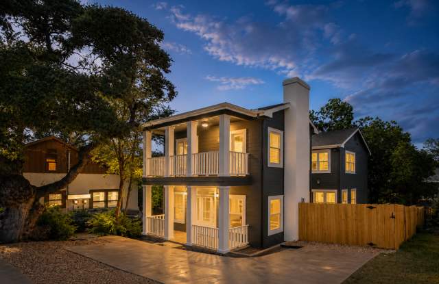 804 E Dean Keeton  - Spacious House across the street from UT law - large deck and balcony with great views. Gallery 1