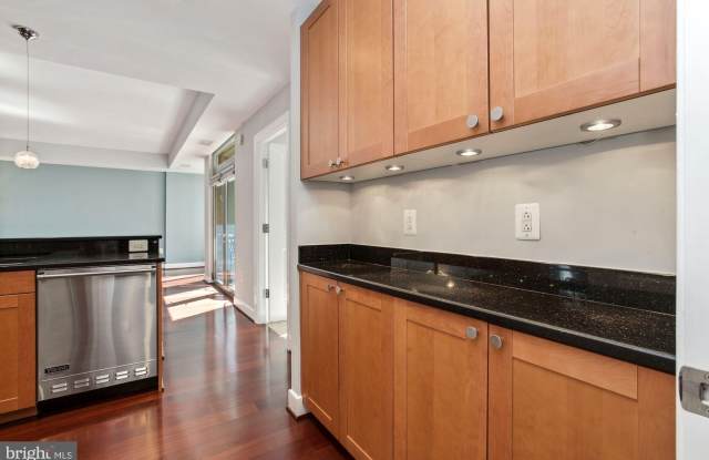 2425 L STREET NW - 2425 L Street Northwest, Washington, DC 20037