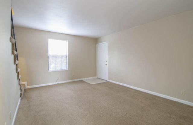 1601-4 Minglewood Drive Gallery 4
