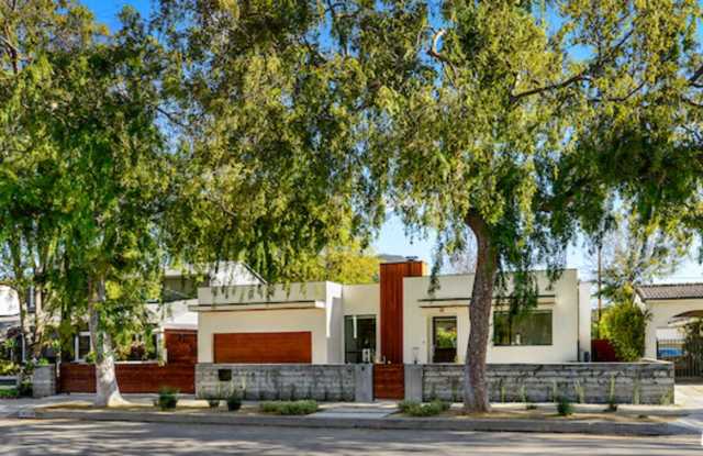 4224 West NATIONAL Avenue - 4224 W National Ave, Burbank, CA 91505