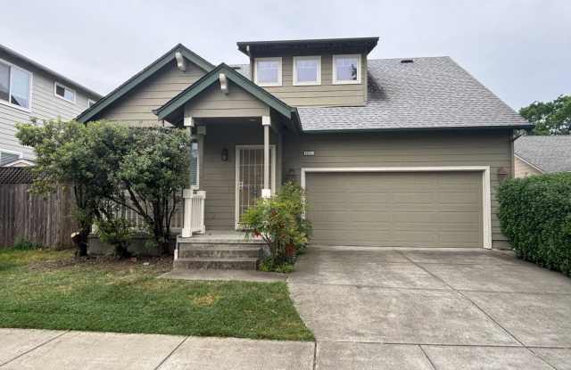3 Bedroom 2.5 Bathroom Single Family Home located in Northwest Santa Rosa photos photos