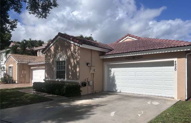 4820 SW 152nd Way photos photos