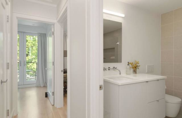 53 Rutland Sq. Gallery 3