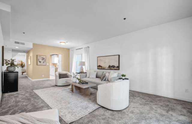 Prime Westwood Location! Gallery 4