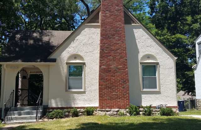 5834 Virginia Avenue Gallery 2