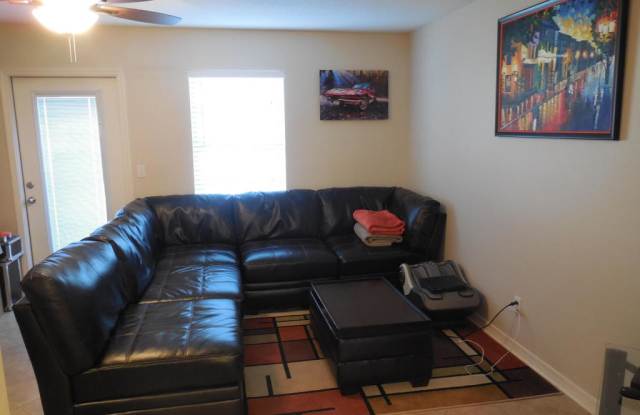 874 DUNWOODY Place Gallery 3