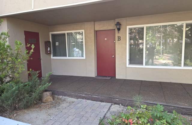 Fully furnished condo with pool Gallery 1