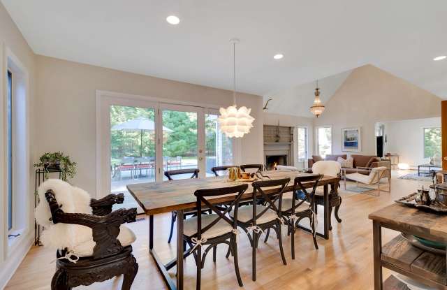 24 Forest Crossing Gallery 4