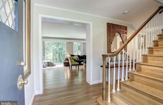 5204 WESTWOOD DRIVE Gallery 4