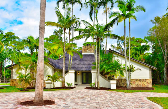 12677 Pineacre Lane - 12677 Pineacre Lane, Wellington, FL 33414