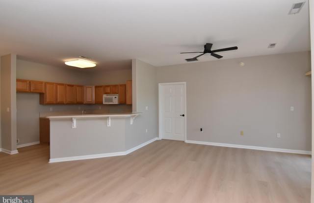 3802H S SAGAMORE Drive Gallery 3