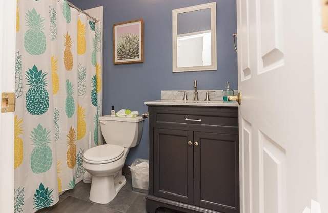 2003 West Superior Street - #2W - 2003 West Superior Street, Chicago, IL 60612 2003 West Superior Street - #2W - 2003 West Superior Street, Chicago, IL 60612