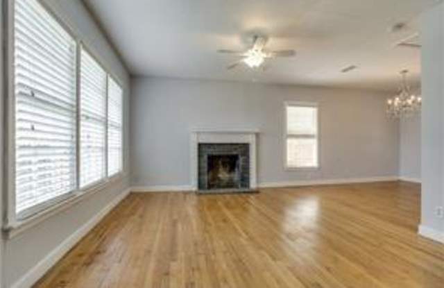 2804 University Boulevard Gallery 2