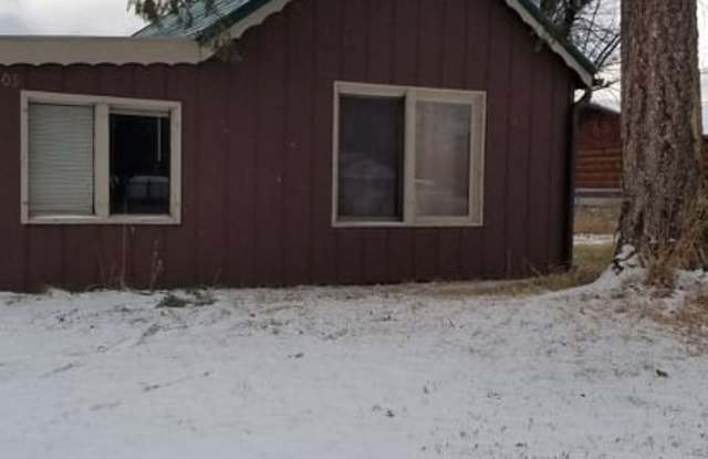 Engle-House in Polson with Large yard photos photos