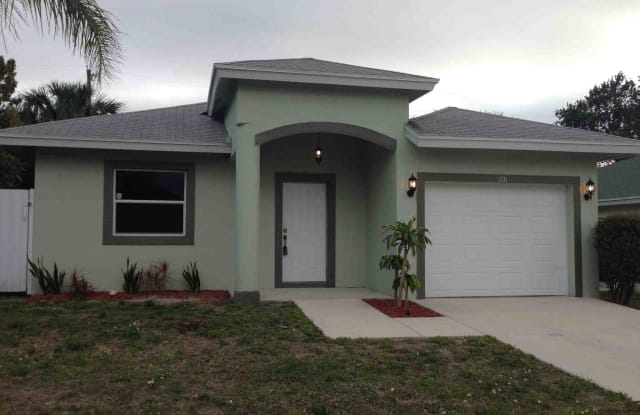 1731 Lavue Ave photos photos
