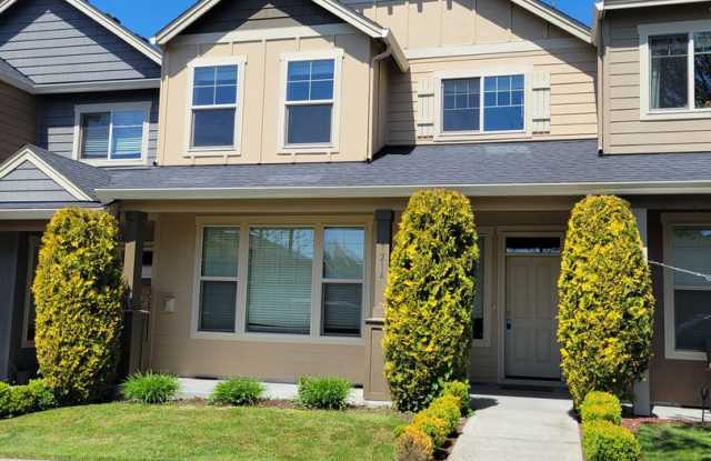 Great town home in perfect location!!! photos photos