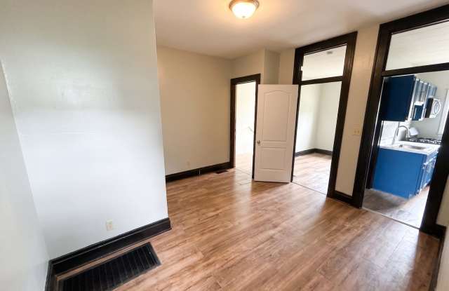 467 Fargo AvenueUnit 1 (lower Front) photos photos