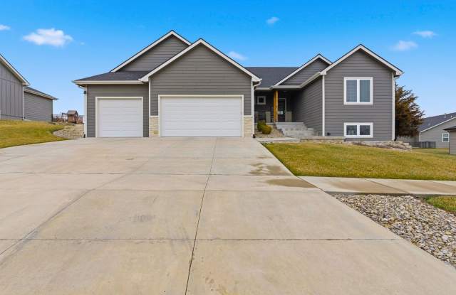 Stunning 6 Bed, 3 Bath Heritage Hills Home | 3-Car Garage | Walk-Out Basement photos photos Stunning 6 Bed, 3 Bath Heritage Hills Home | 3-Car Garage | Walk-Out Basement photos photos