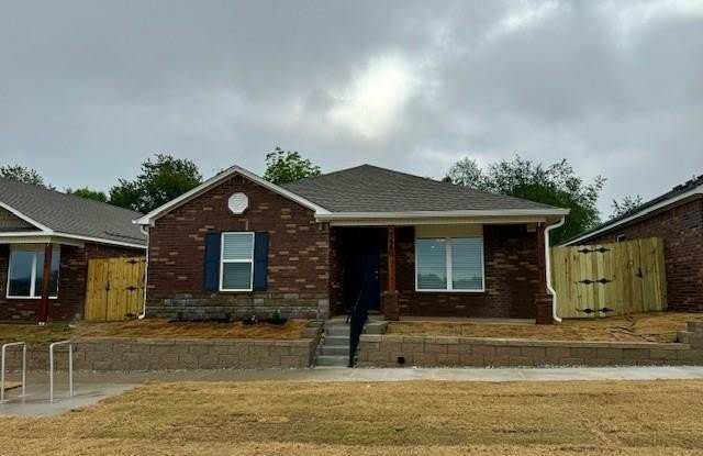 2440  N Raven  LN photos photos