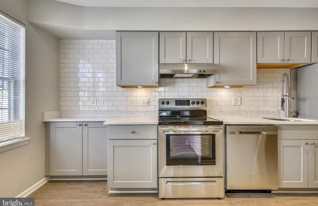 1820-N BARTON Street photos photos