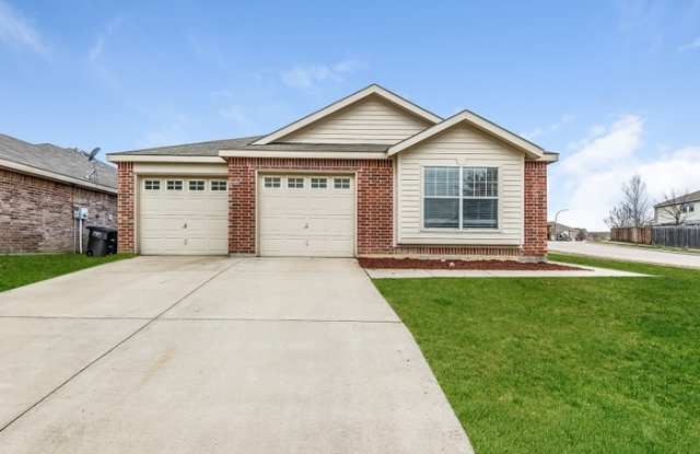 712 Deauville Drive - 712 Deauville Drive, Fort Worth, TX 76108