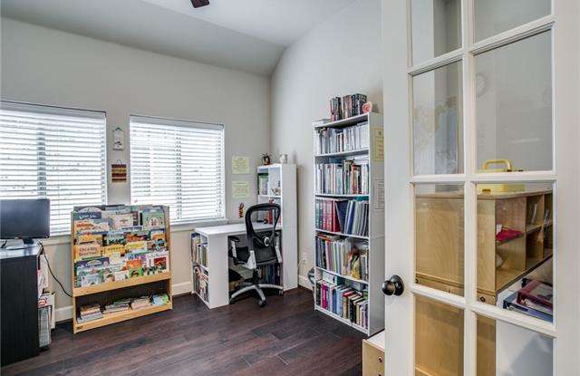 1429 Red Rose Trail Gallery 4