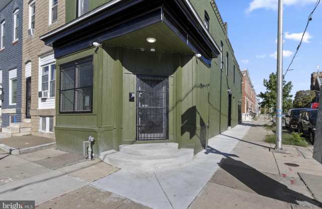 2642 E MONUMENT Street unit: 1 photos photos