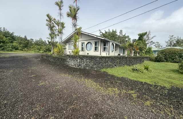 15-1672 Beach Road Gallery 1