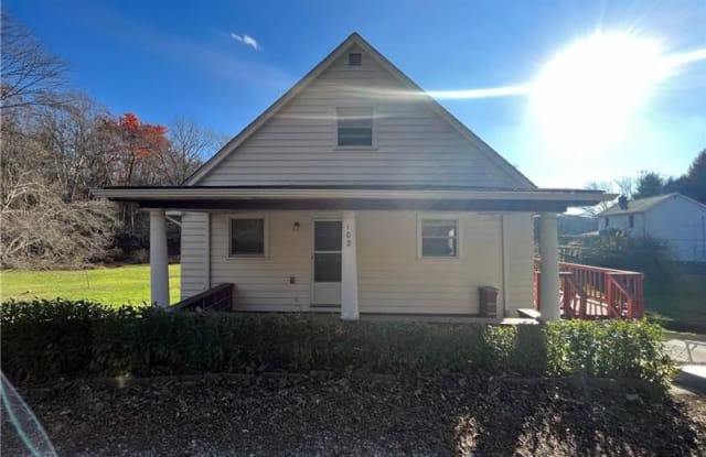 102 Twin Creek Ln - 102 Twin Creek Lane, Beaver County, PA 15042