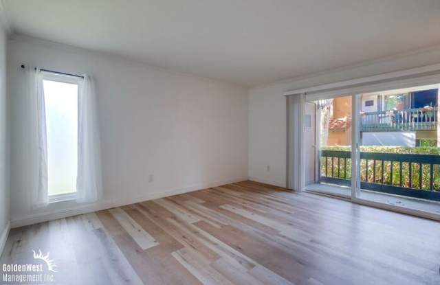 17119 West Bernardo Drive Gallery 2