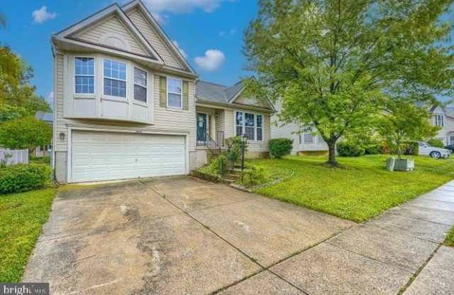 2825 CUNNINGHAM Drive Gallery 1