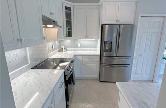23007 Lone Oak Dr Gallery 4