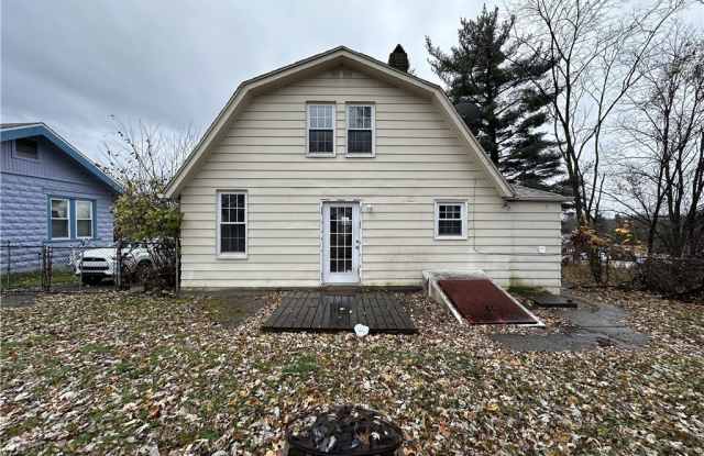 10043 Calvin St photos photos