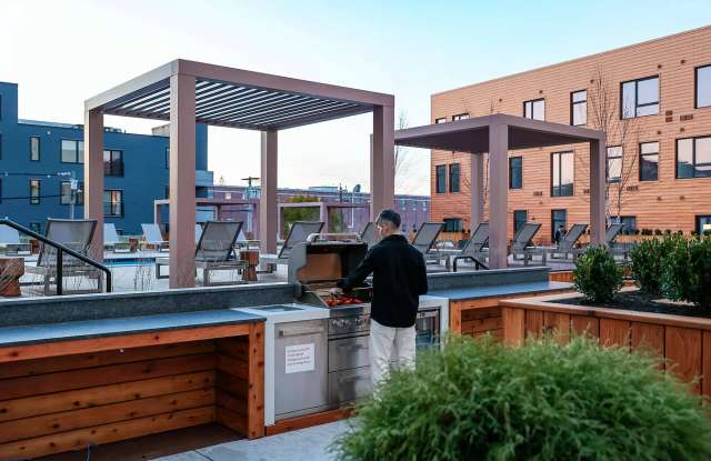 52 Hanover St - 52 Hanover Street, Portland, ME 04101