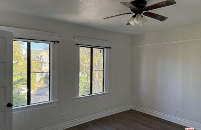 1206 W 36th St photos photos 1206 W 36th St photos photos