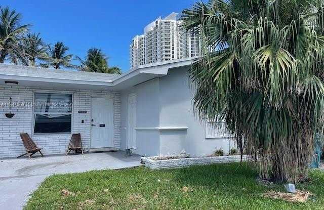 18801 Atlantic Blvd photos photos