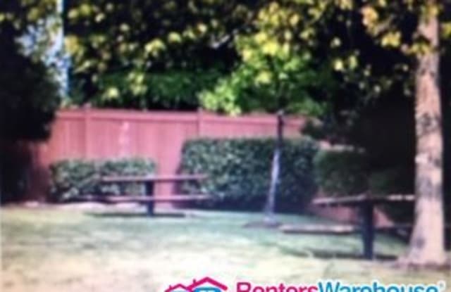 406 South West 356th St - 406 SW 356th St, Federal Way, WA 98023