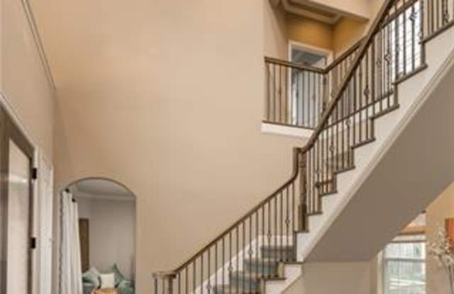 7012 MILLS BRANCH Circle Gallery 3