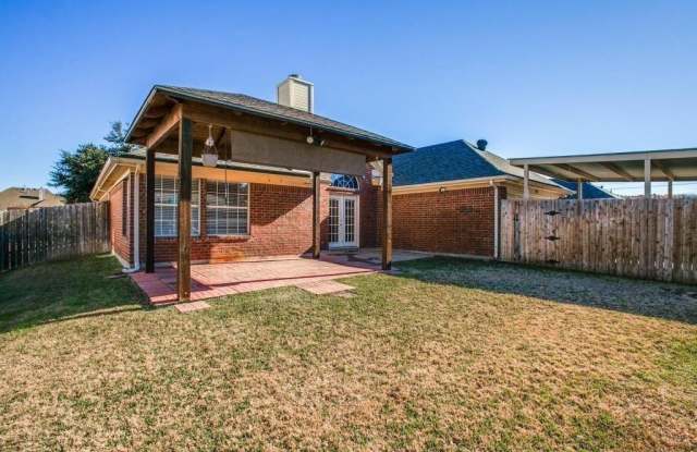8017 Fleetwood Drive Gallery 2