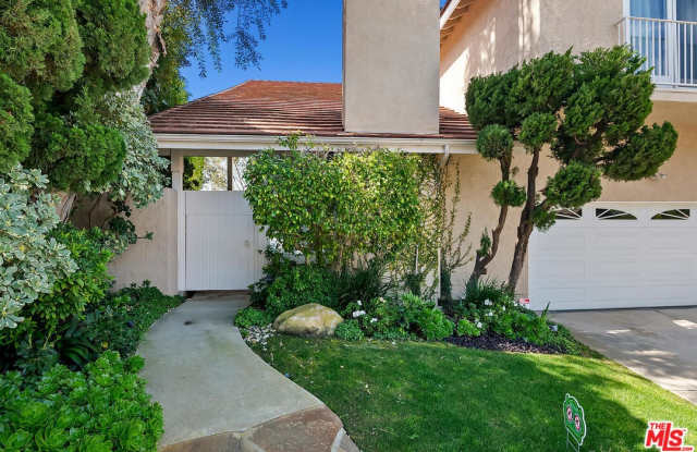 10214 Mossy Rock Cir Gallery 3