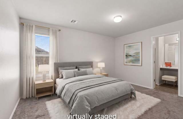Adorable Cozy Home in Mustang Gallery 4