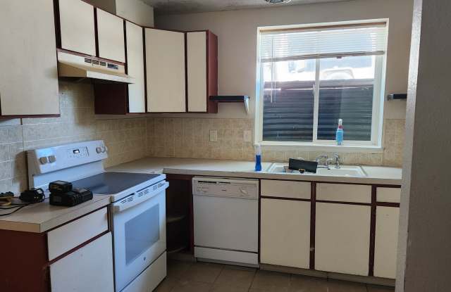 1023-1029 North Washington Avenue - 1023 photos photos