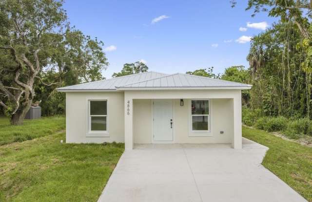 4866 33rd Avenue photos photos