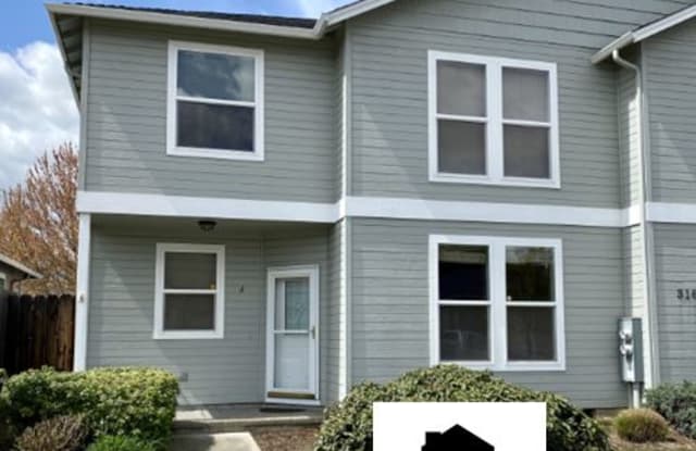 3163 Forest Hills Drive # A - 1 - 3163 Forest Hills Dr, Medford, OR 97504