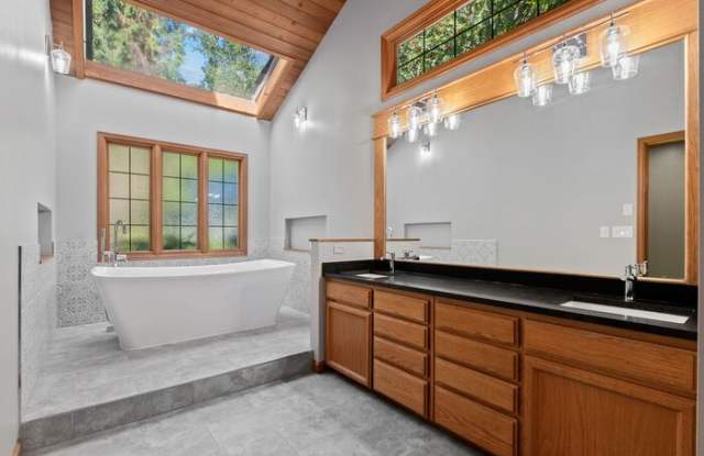 4507 169th Avenue Southeast Gallery 3